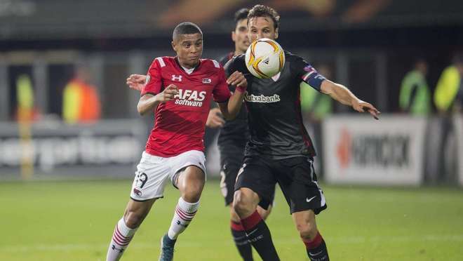 湖人依旧围 湖人依旧围