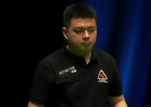 球员们在执 球员们在执