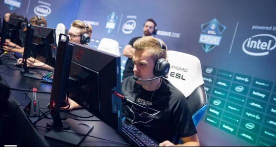 条冠军底层 条冠军底层